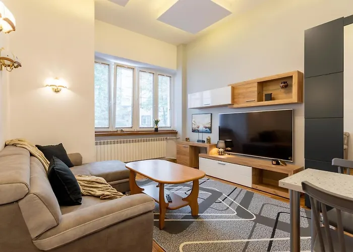 Golden - Big Luxury In Location - Wspolna